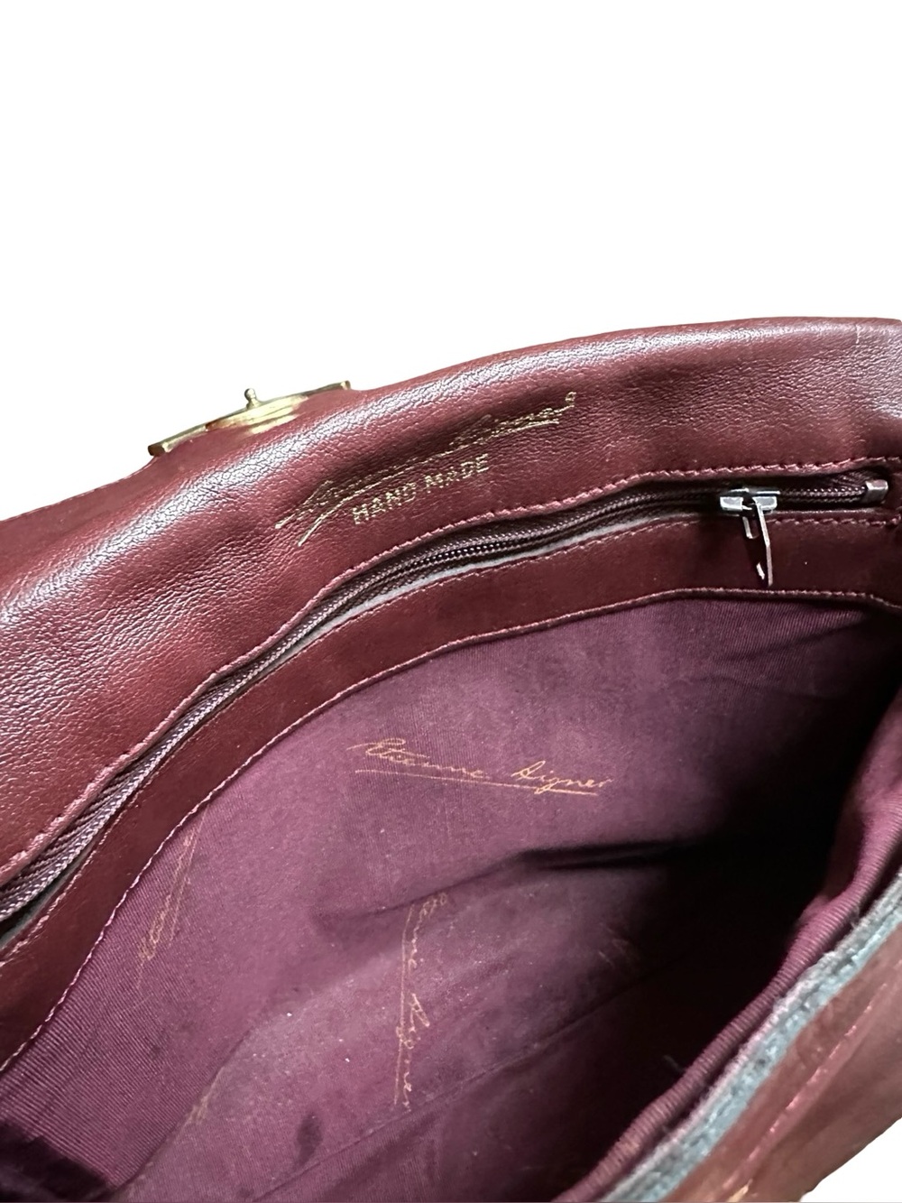 Etienne Aigner Vintage Classic Dark Burgundy Leather Shoulder Bag - Picture 11 of 12